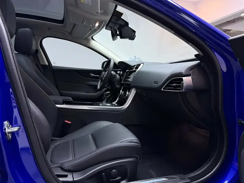 Jaguar XEL 2021 из CN, фото 6