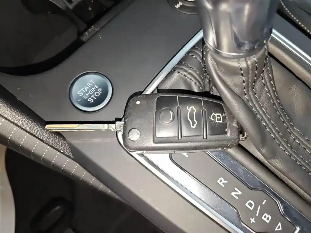 Audi Q2L e-tron 2021 из CN, фото 9
