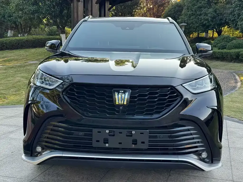 Toyota Crown Kluger 2021 из CN, фото 1