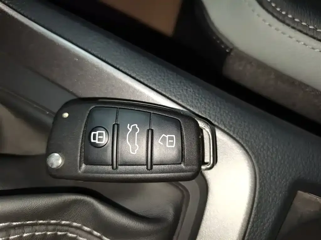 Audi Q3 2021 из CN, фото 9