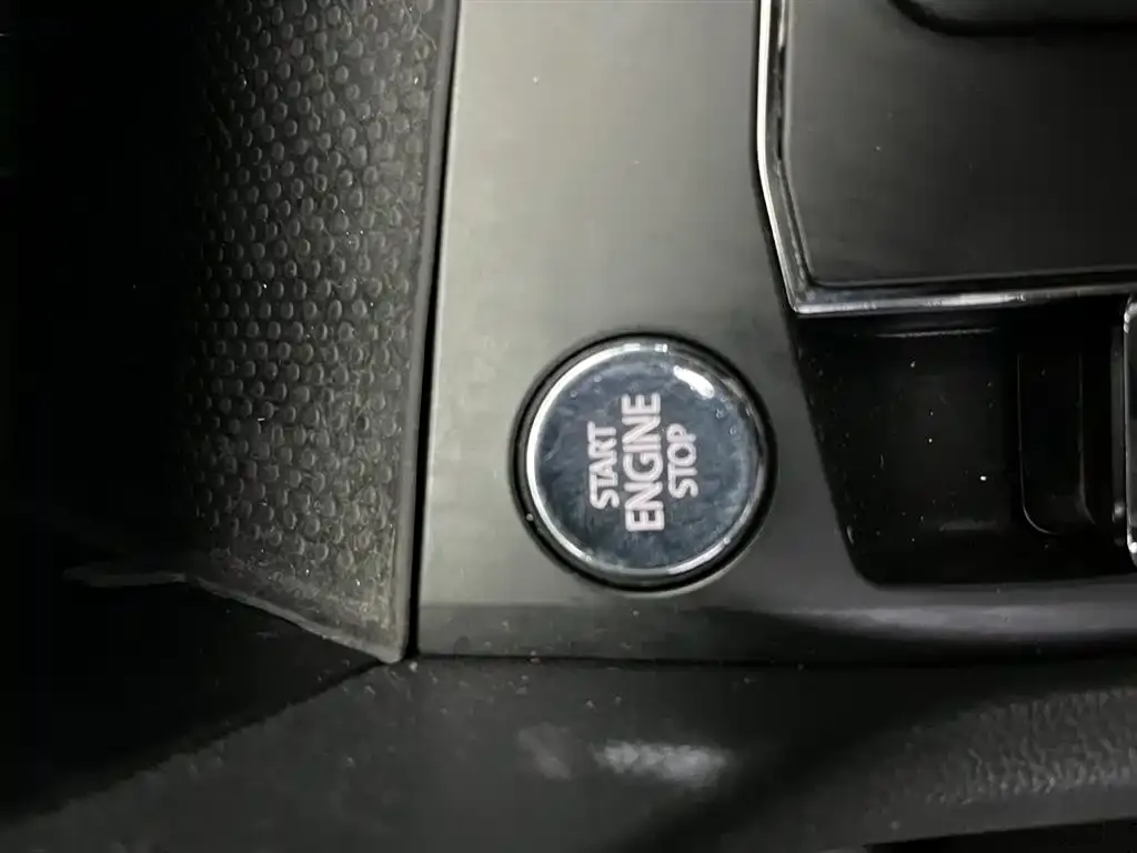 Volkswagen Tharu 2022 из CN, фото 4
