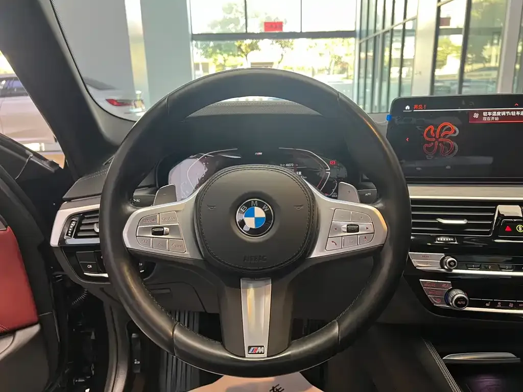 BMW 5 Series — фото 10