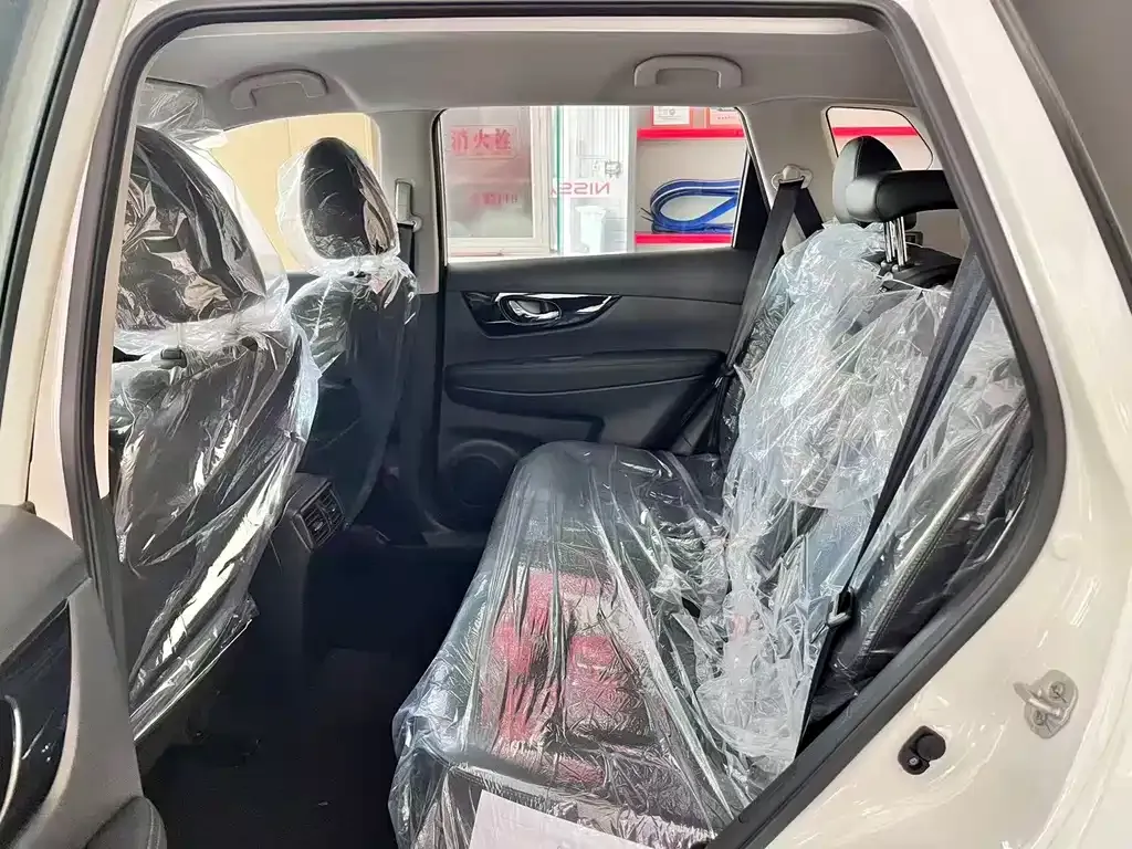 Nissan X-Trail 2025 из CN, фото 6