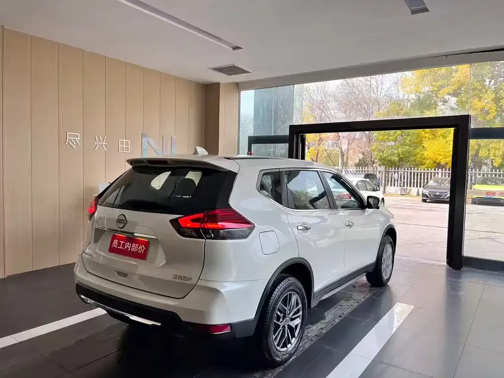 Nissan X-Trail 2025 из CN, фото 9