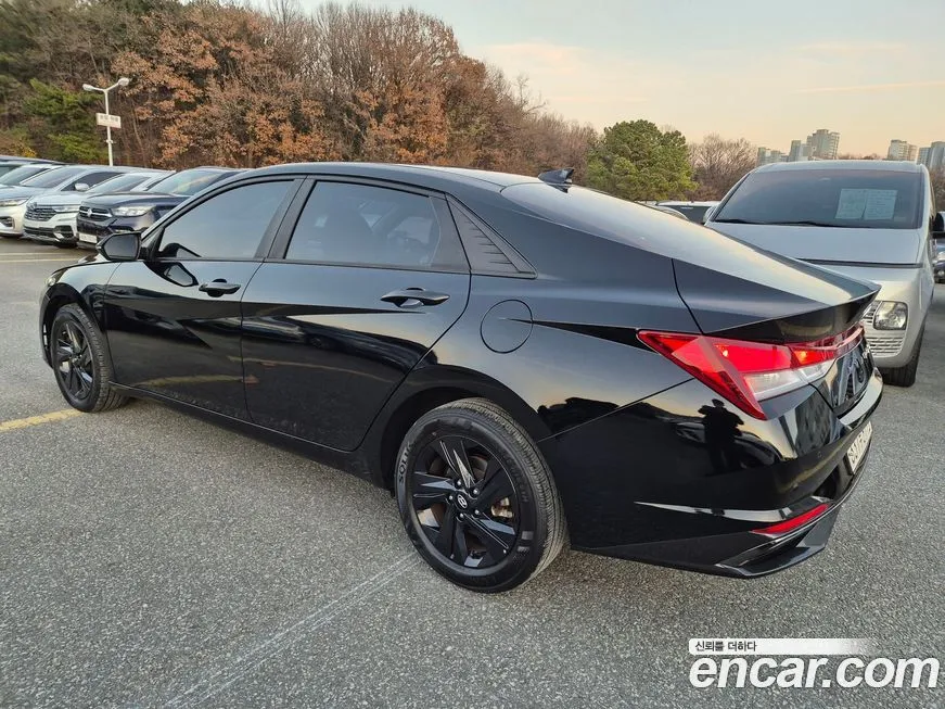 Hyundai AVANTE 2023 из KR, фото 4