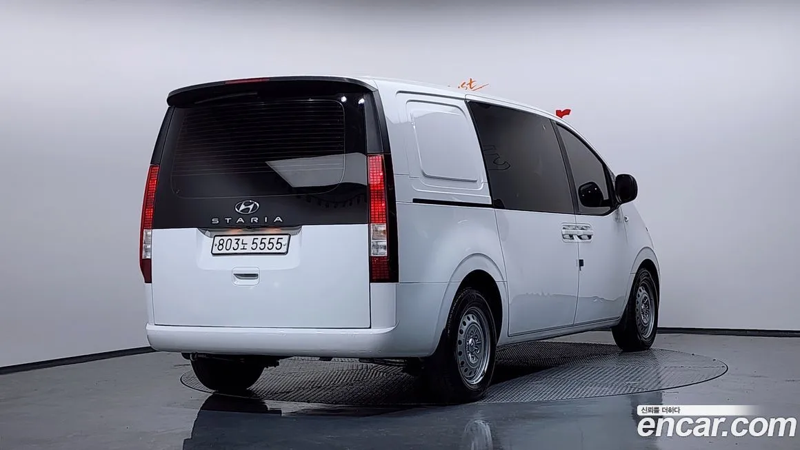 Hyundai Staria 2023 из KR, фото 2