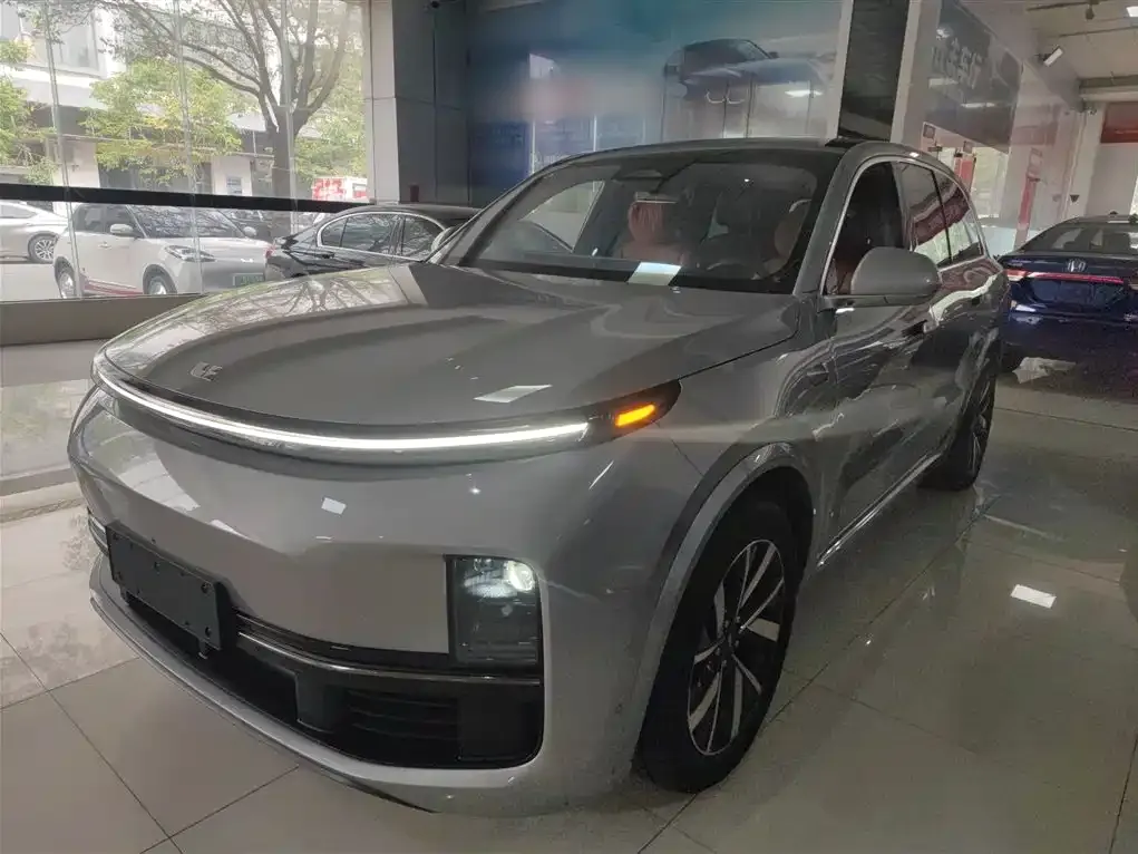 Li Auto L8 2023 из CN, фото 1