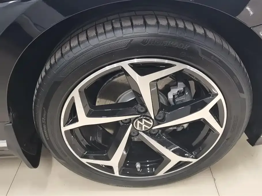 Volkswagen Magotan 2024 из CN, фото 6