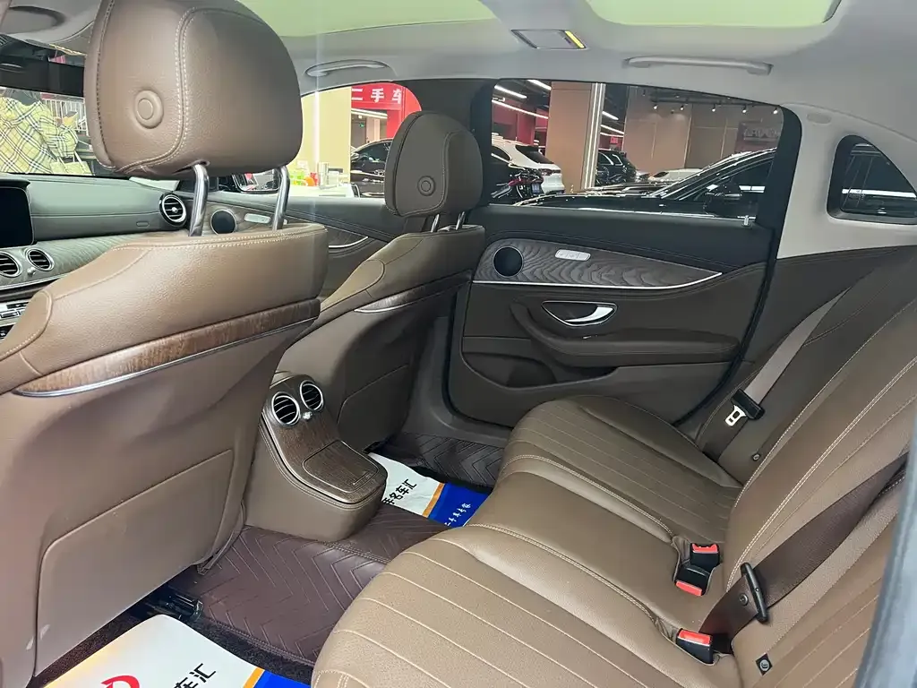 Mercedes-Benz E-Class 2023 из CN, фото 10
