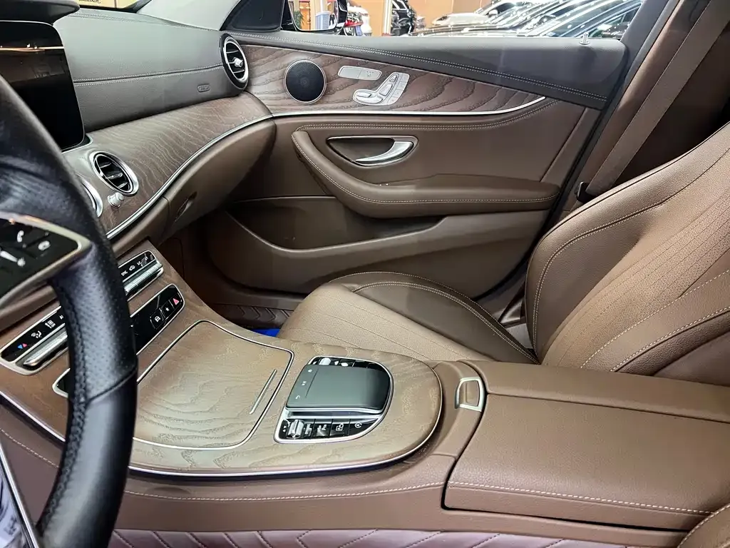 Mercedes-Benz E-Class 2023 из CN, фото 9