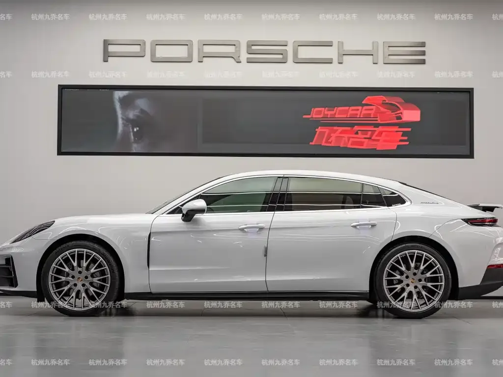 Porsche Panamera 2024 из CN, фото 3