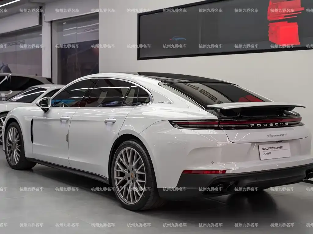 Porsche Panamera 2024 из CN, фото 5