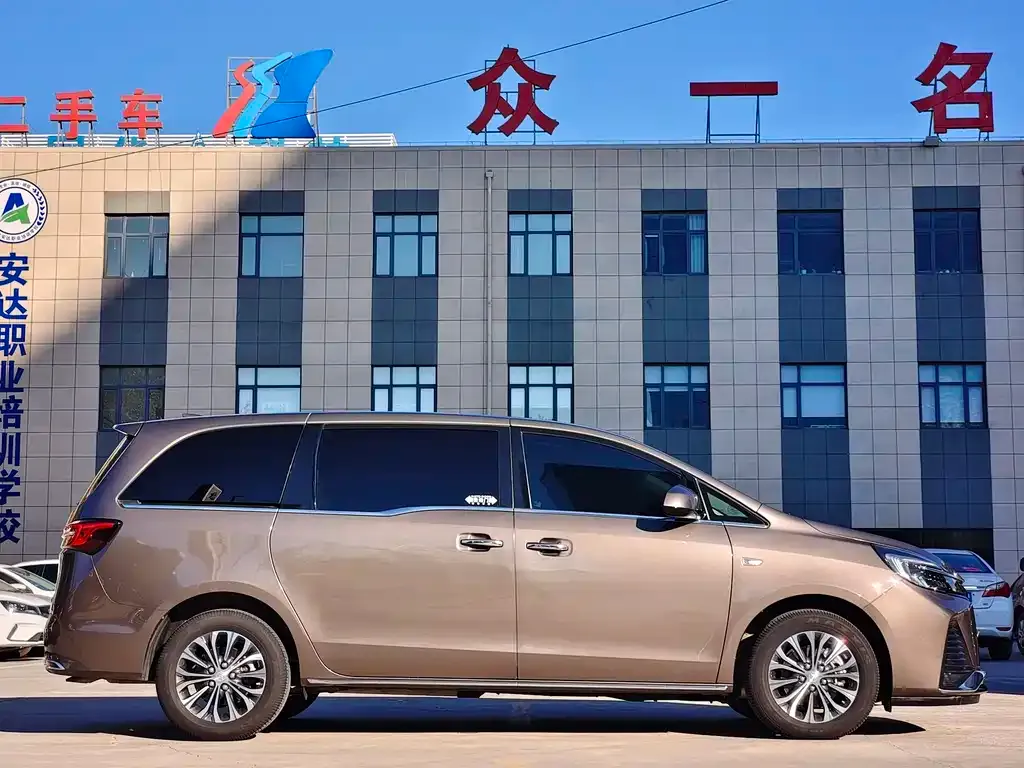 Buick GL8 2022 из CN, фото 4