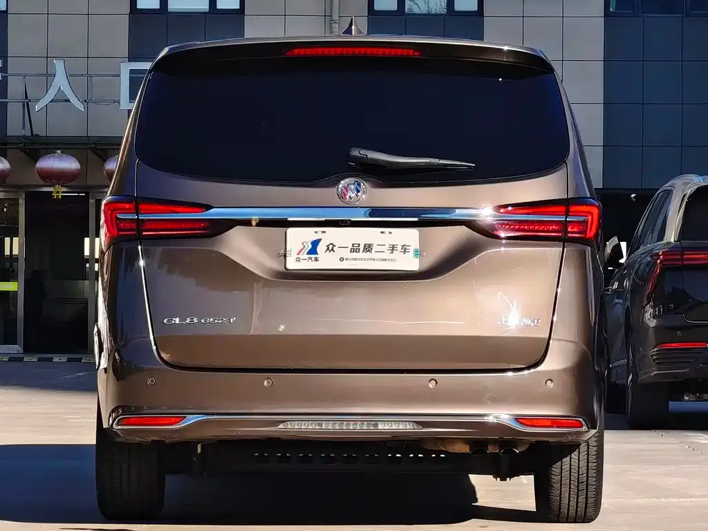 Buick GL8 2022 из CN, фото 6