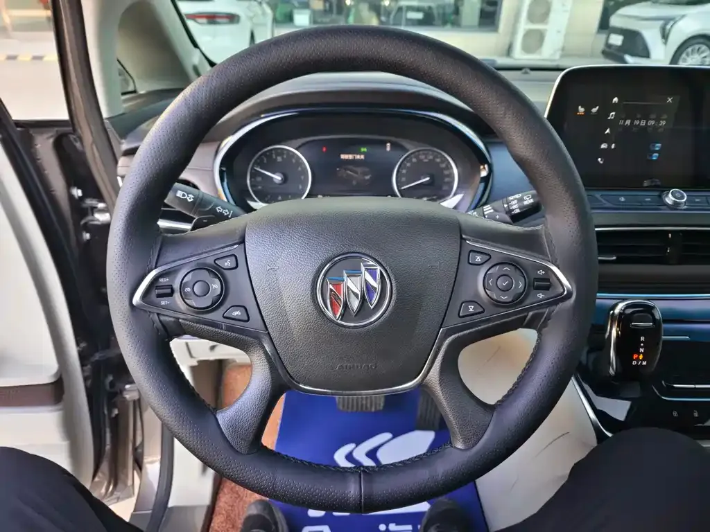 Buick GL8 2022 из CN, фото 9