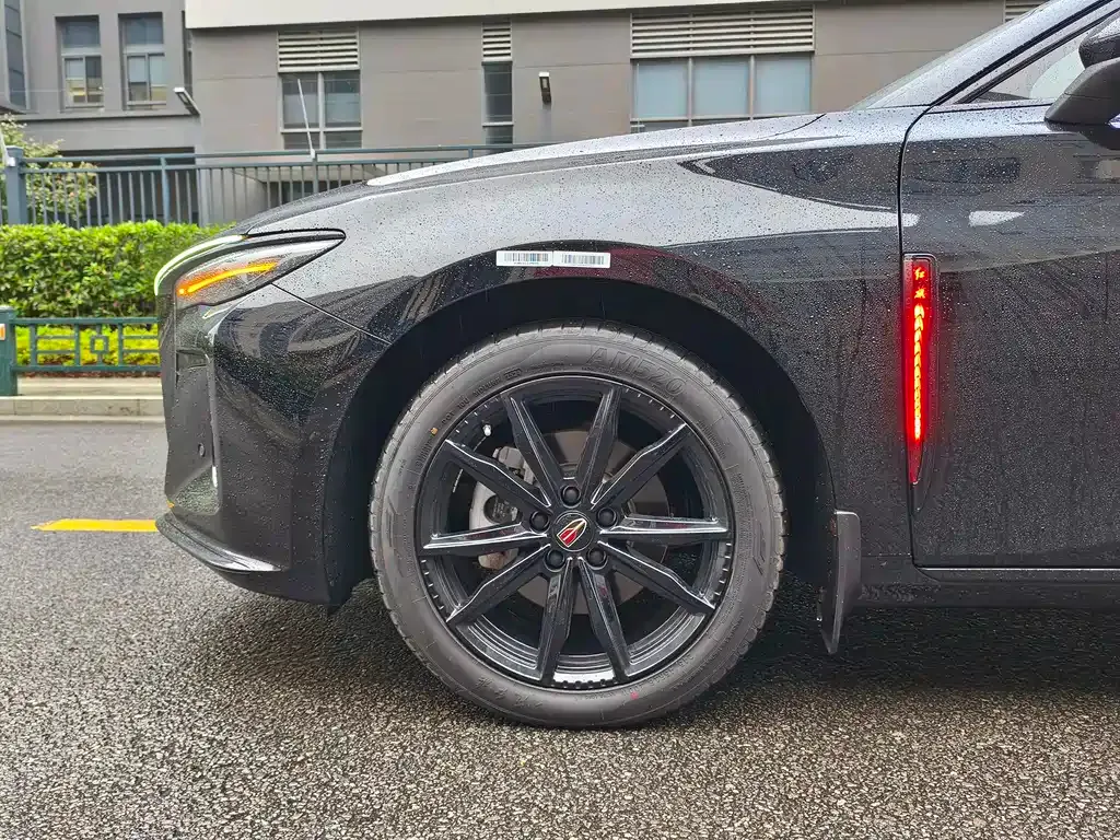 Hongqi H5 2025 из CN, фото 3