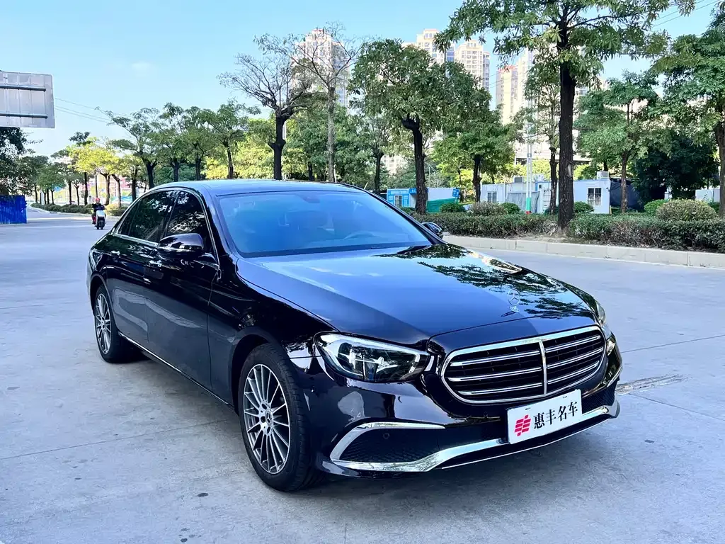 Mercedes-Benz E-Class — фото 3