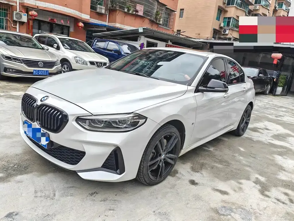 BMW 1 Series — фото 1
