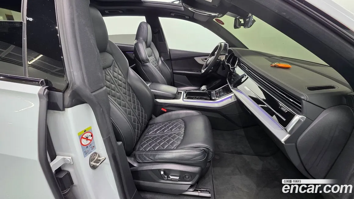 Audi Q8 2021 из KR, фото 10