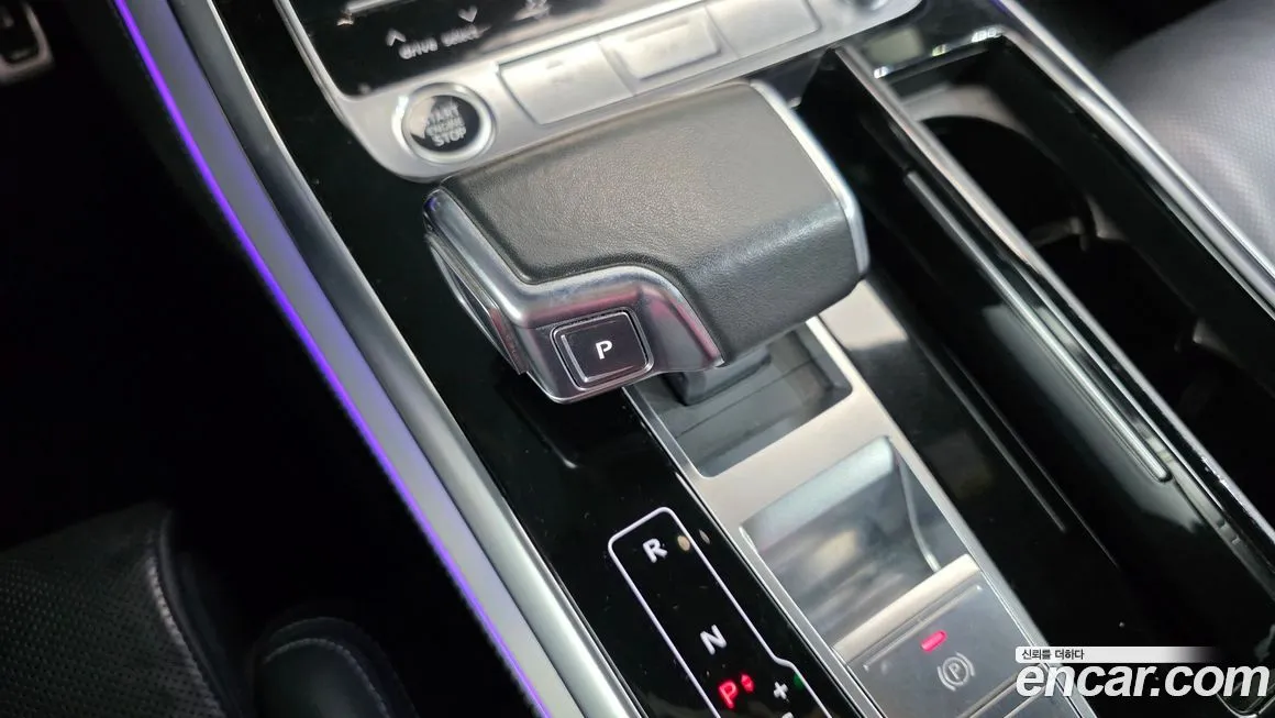 Audi Q8 2021 из KR, фото 9