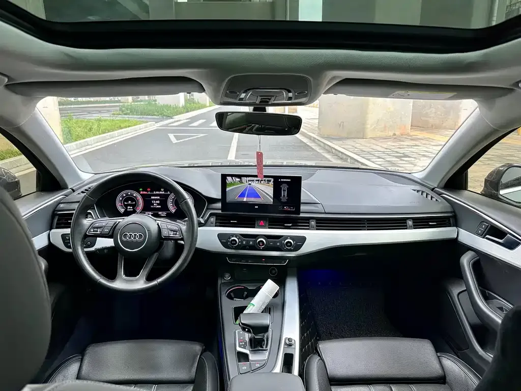 Audi A4L 2022 из CN, фото 10