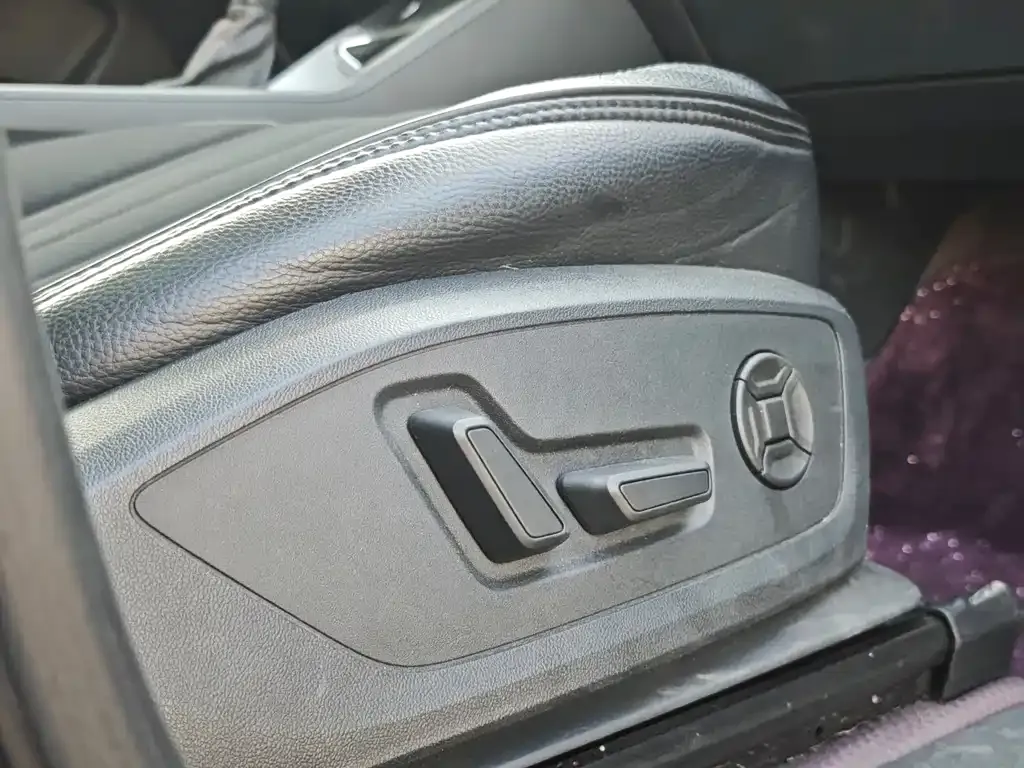 Audi Q3 2021 из CN, фото 6