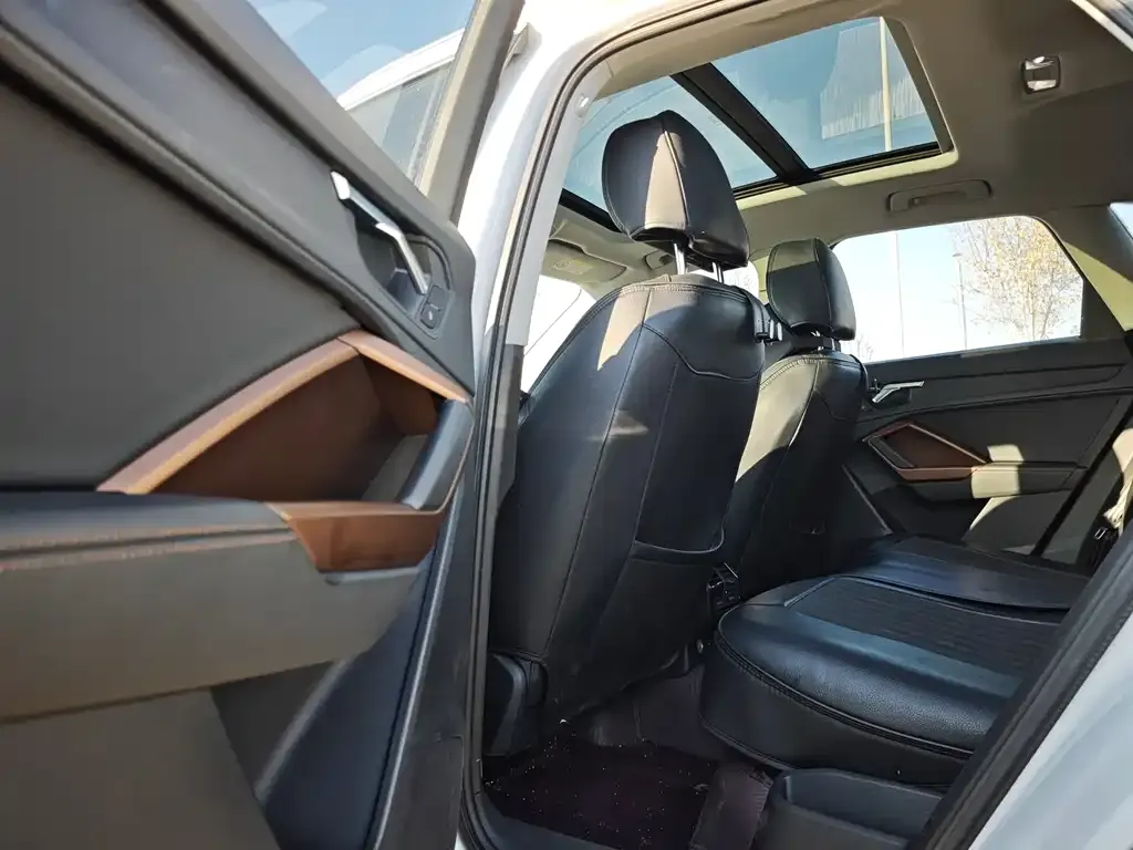 Audi Q3 2021 из CN, фото 7