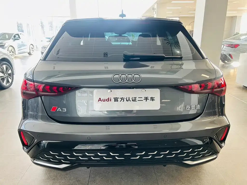 Audi A3 2025 из CN, фото 4