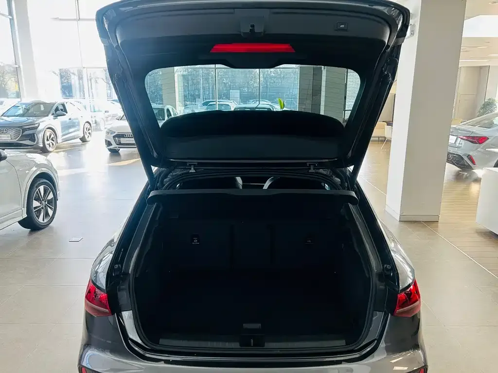 Audi A3 2025 из CN, фото 6