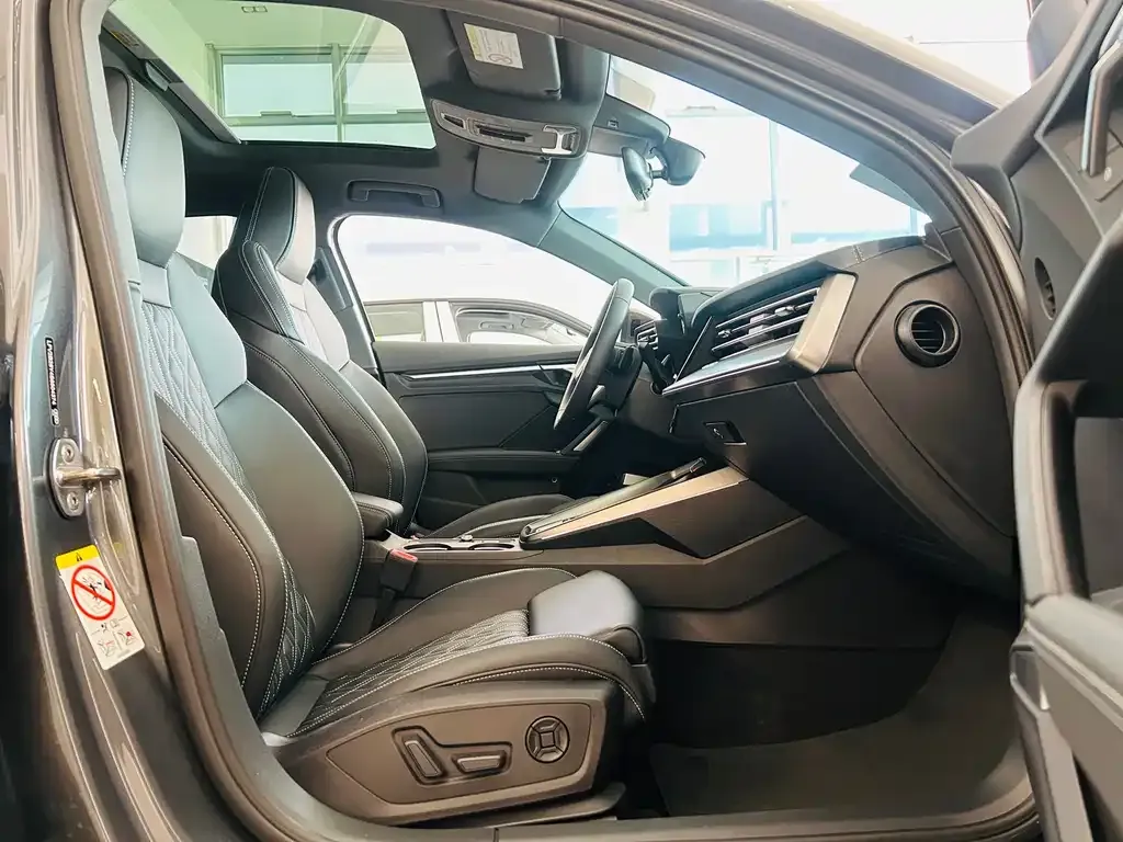 Audi A3 2025 из CN, фото 7