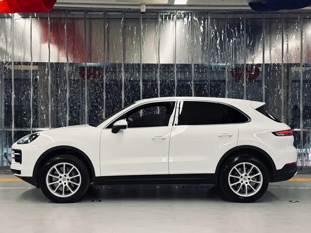 Porsche Cayenne 2024 из CN, фото 8