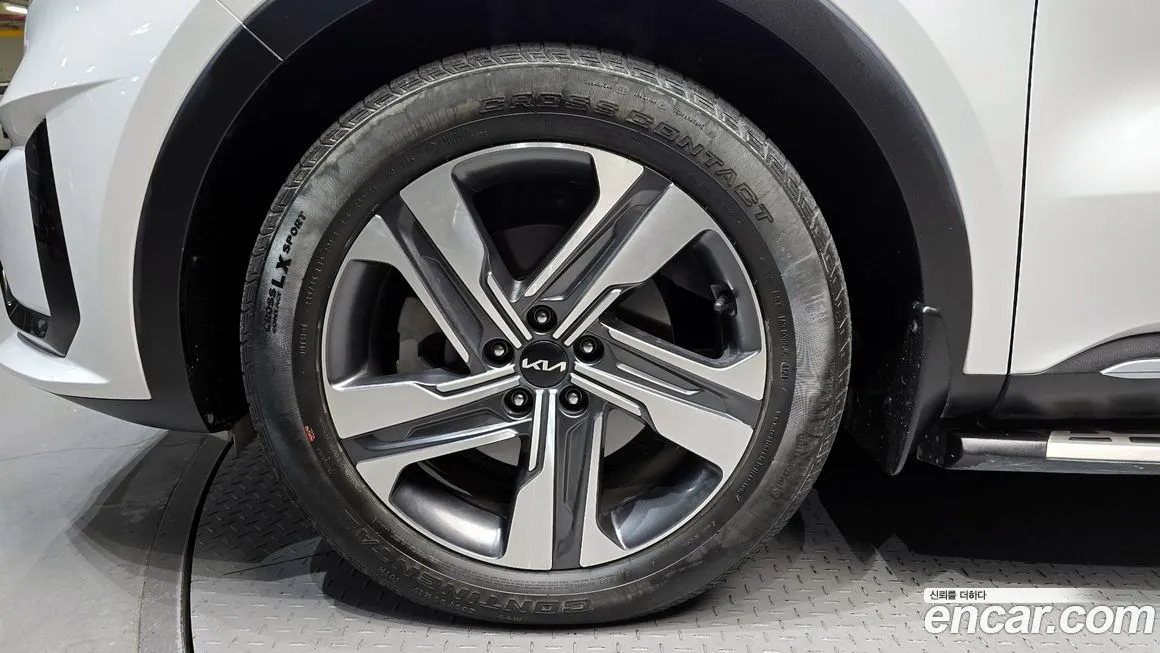Kia Sorento — фото 5