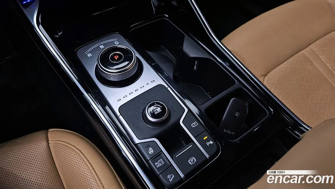 Kia Sorento — фото 9