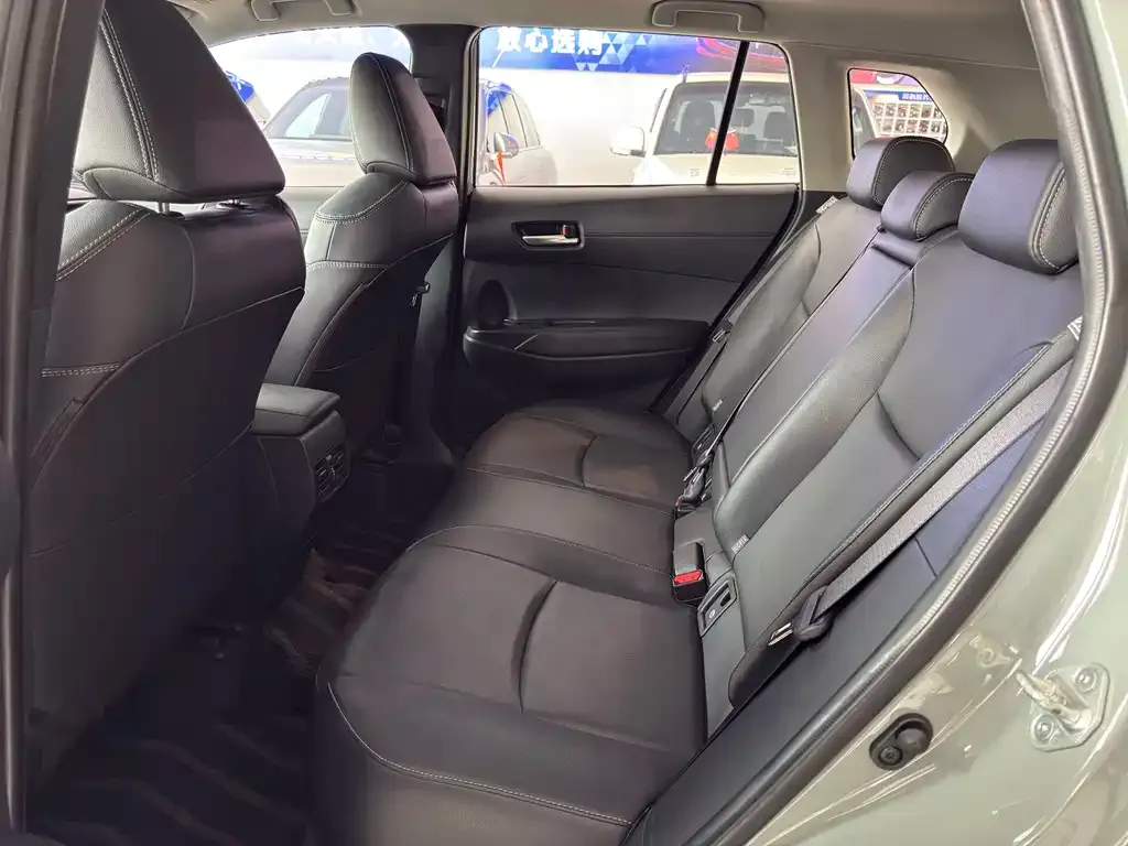 Toyota Corolla Cross 2022 из CN, фото 9