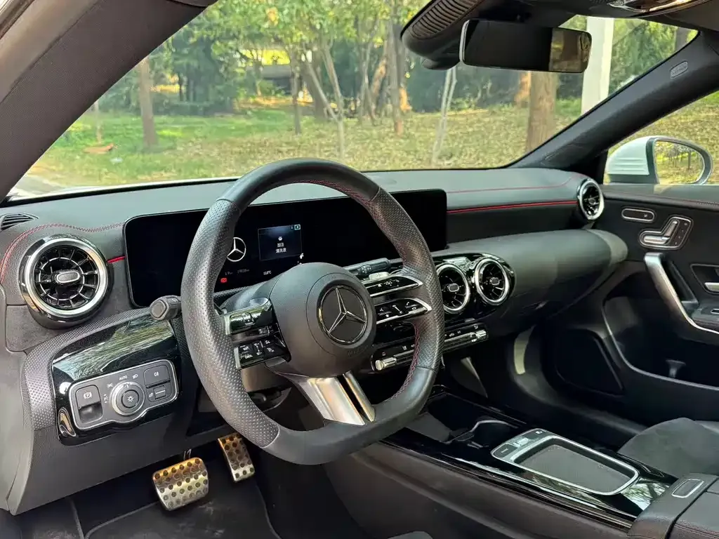 Mercedes-Benz CLA (Import) 2024 из CN, фото 6