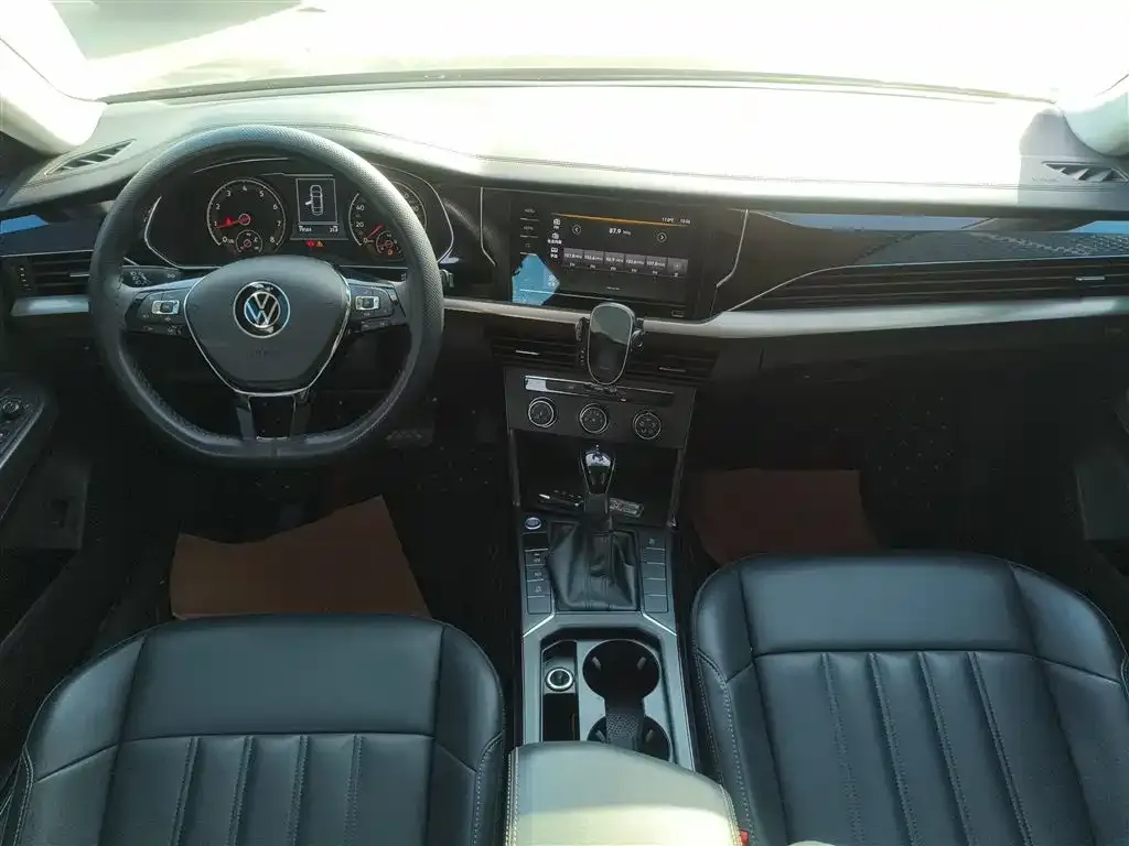 Volkswagen Passat 2021 из CN, фото 10