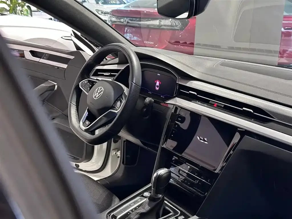 Volkswagen CC 2023 из CN, фото 9