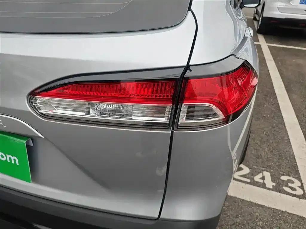 Toyota Frontlander 2024 из CN, фото 8
