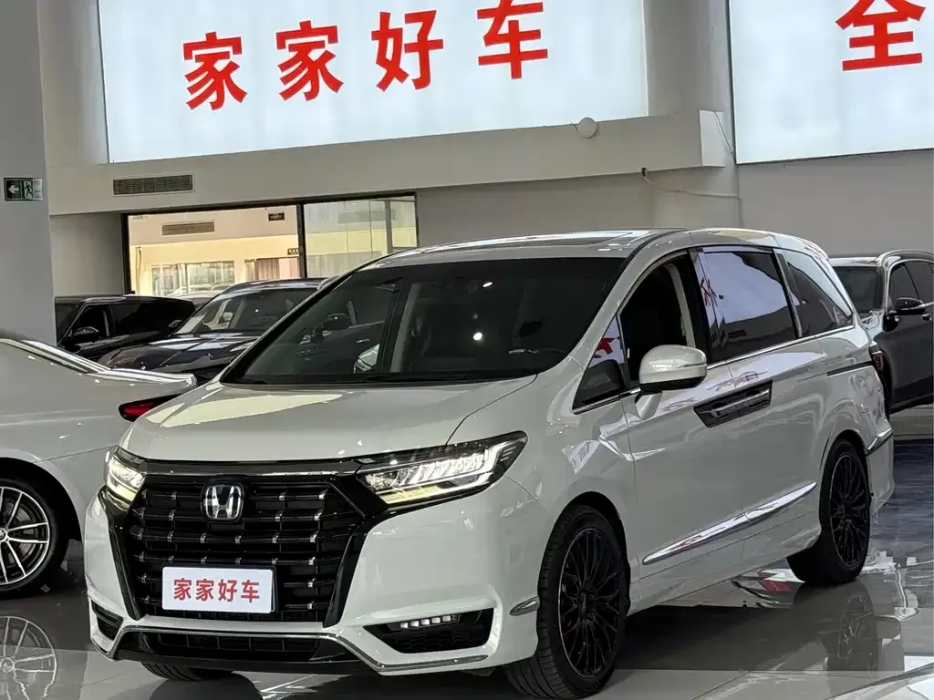 Honda Elysion 2023 из CN, фото 1