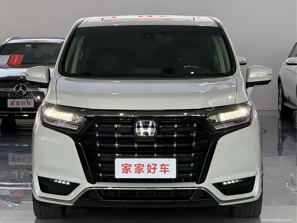 Honda Elysion 2023 из CN, фото 2