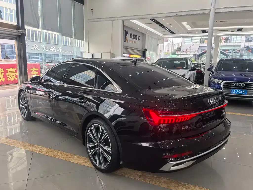 Audi A6L 2024 из CN, фото 4