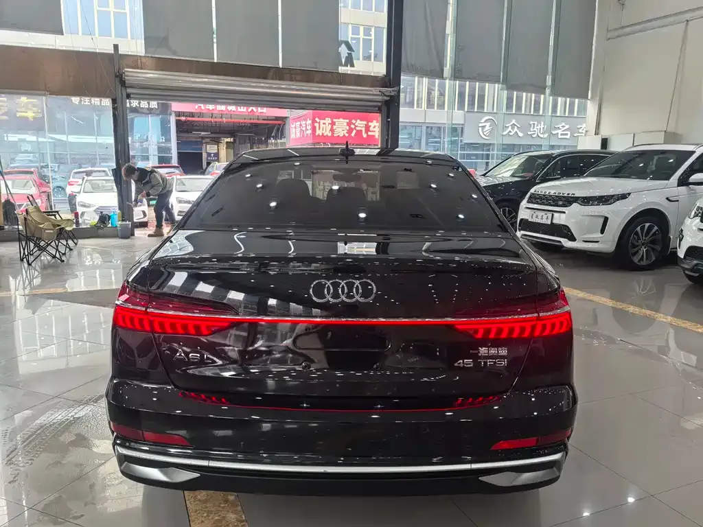 Audi A6L 2024 из CN, фото 5