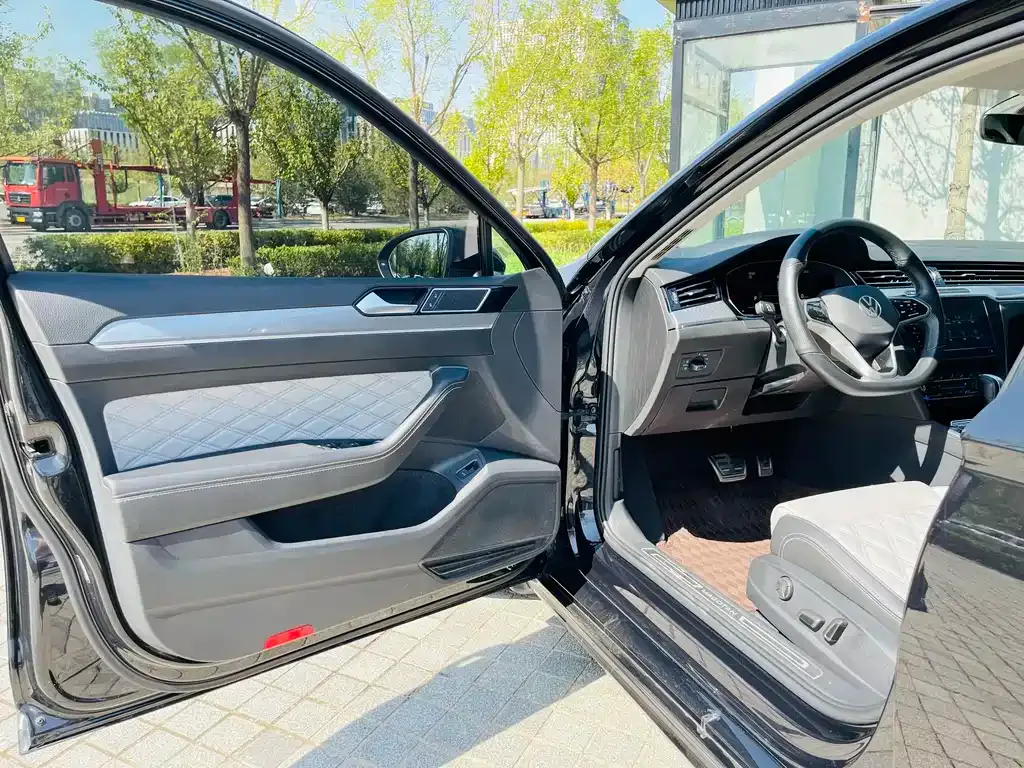 [object Object] Magotan 2023 из CN, фото 10