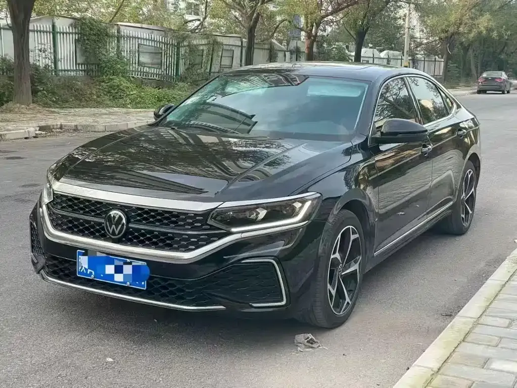 Volkswagen Passat 2024 из CN, фото 2