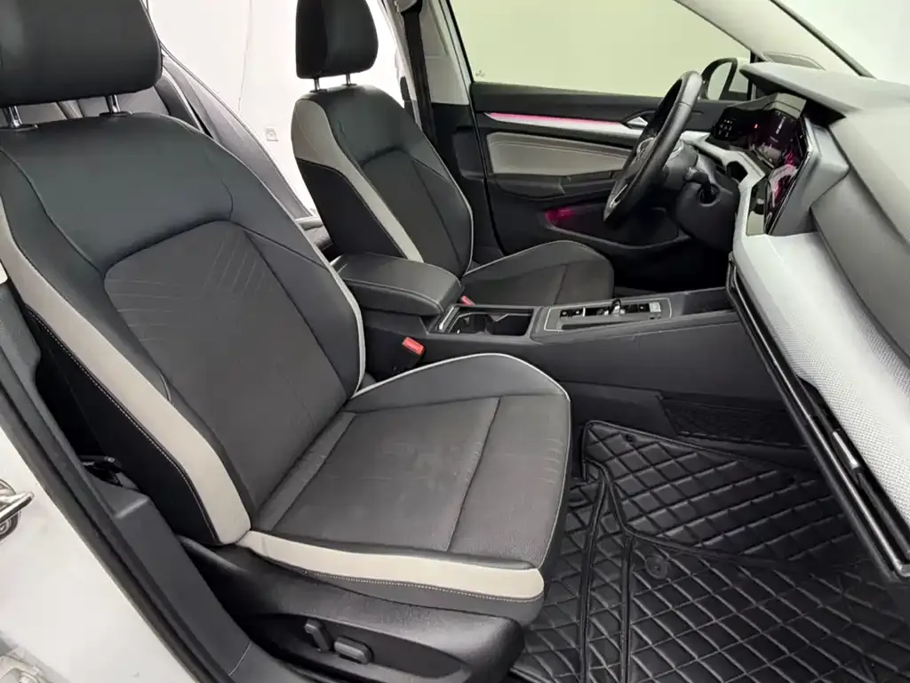 Volkswagen Golf 2021 из CN, фото 9