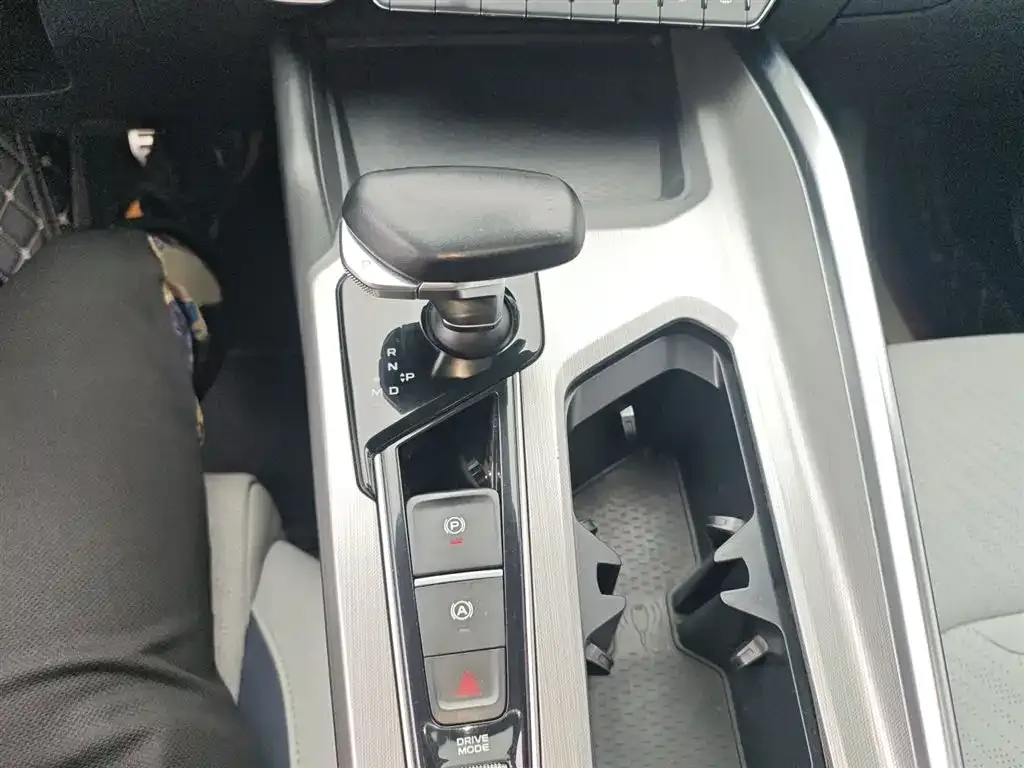 Geely Xingrui 2022 из CN, фото 10