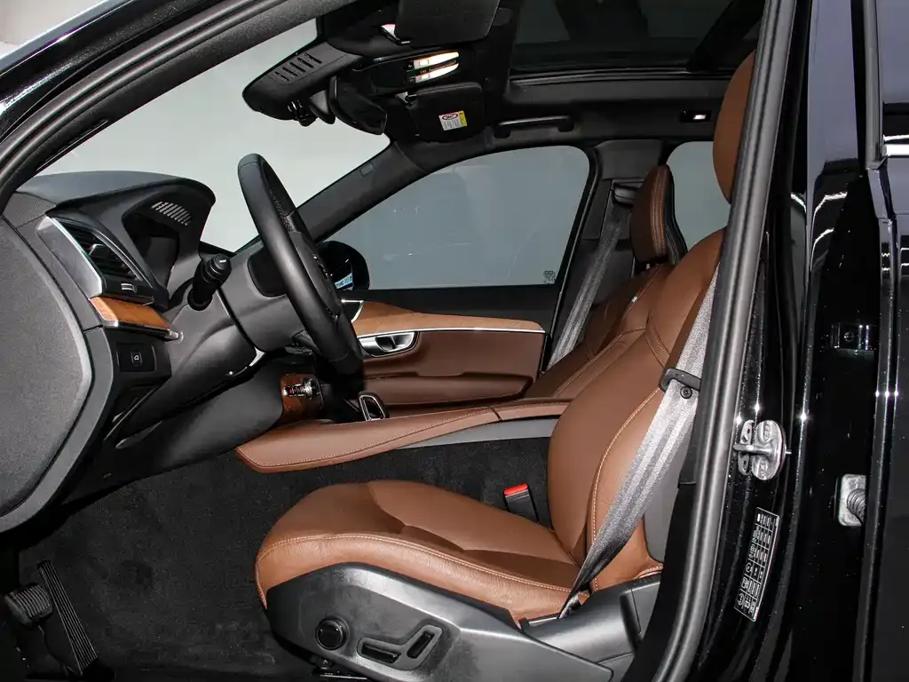 Volvo XC90 2024 из CN, фото 7
