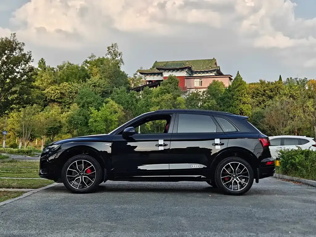 Audi Q5L 2025 из CN, фото 5