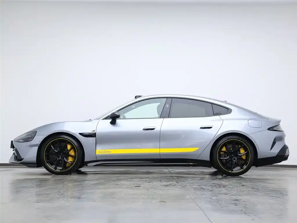 Xiaomi SU7 Ultra 2025 из CN, фото 5