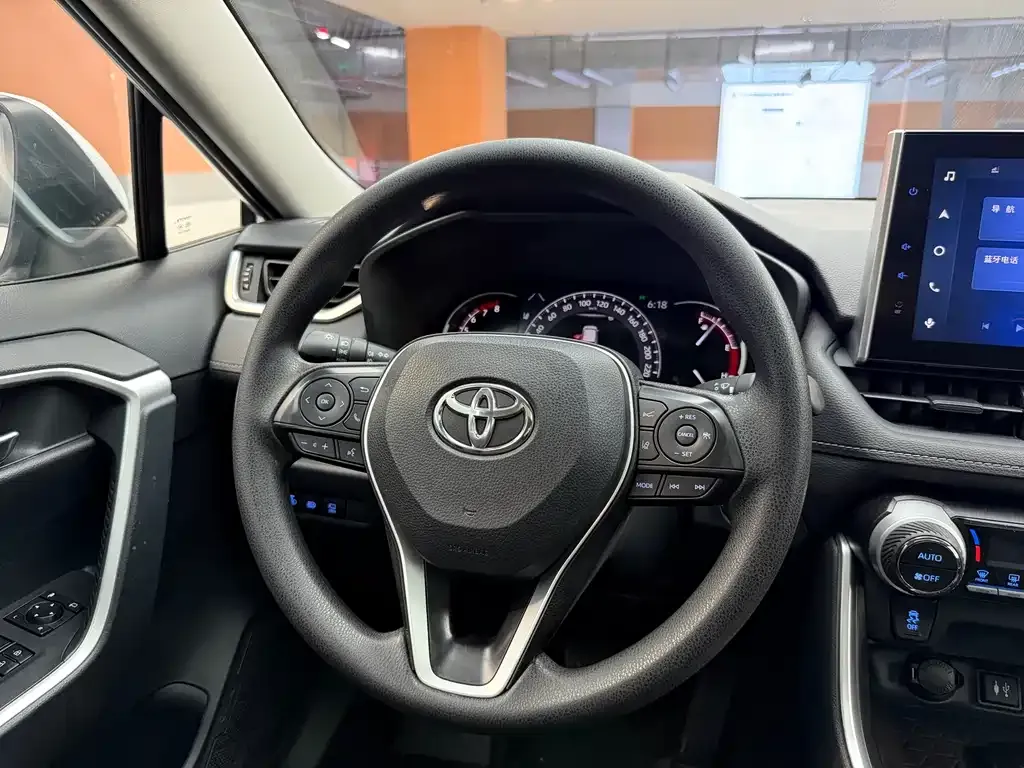 Toyota RAV4 2022 из CN, фото 9
